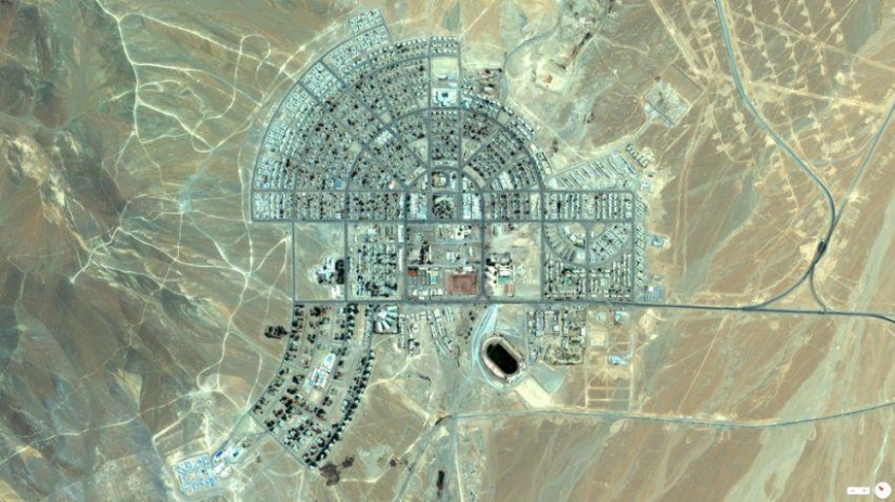 Satellite images of the Earth Satellite images of the Earth