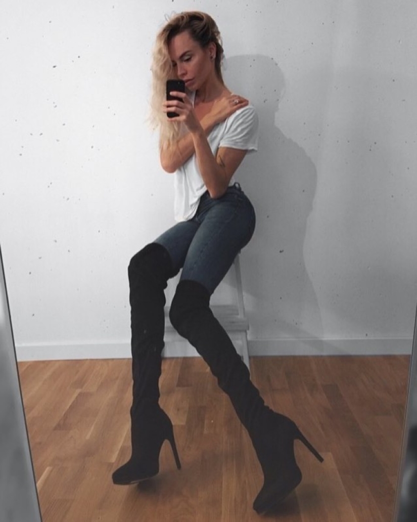 "Scandinavian goddess": Swedish model won the hearts of millions of men with meter feet