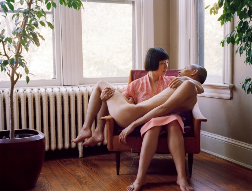 "Sé mi apoyo, por favor": historia fotográfica del desarrollo de la relación entre domina y su esclava