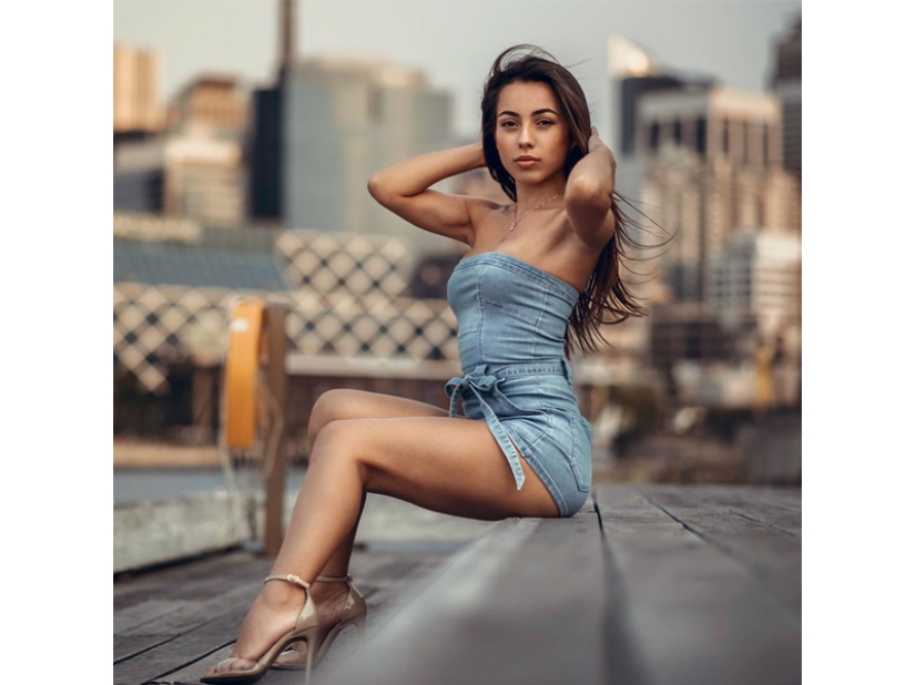 Sensual pictures of beautiful girls by Julien Fischer