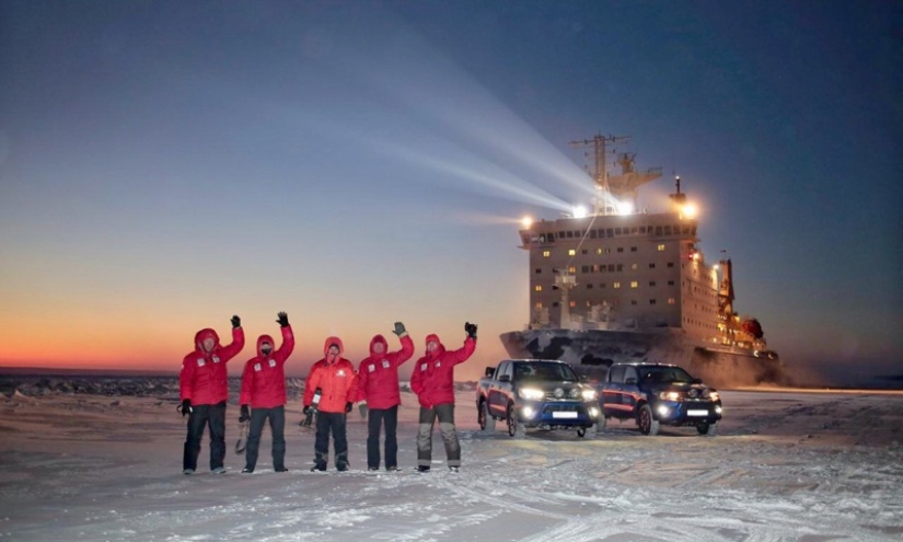 Set records and touch a nuclear icebreaker: Russian expedition conquered the Arctic Set records and touch a nuclear icebreaker: Russian expedition conquered the Arctic
