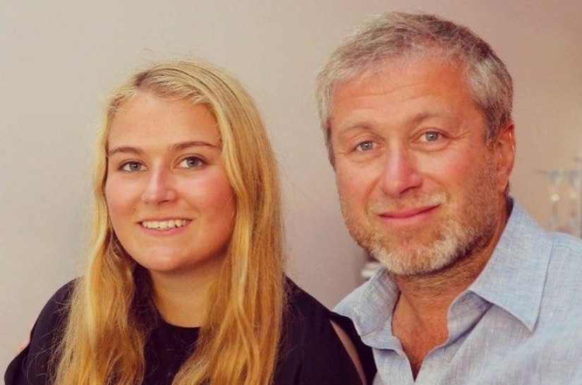 Seven from a rich father's casket: how Roman Abramovich's children live