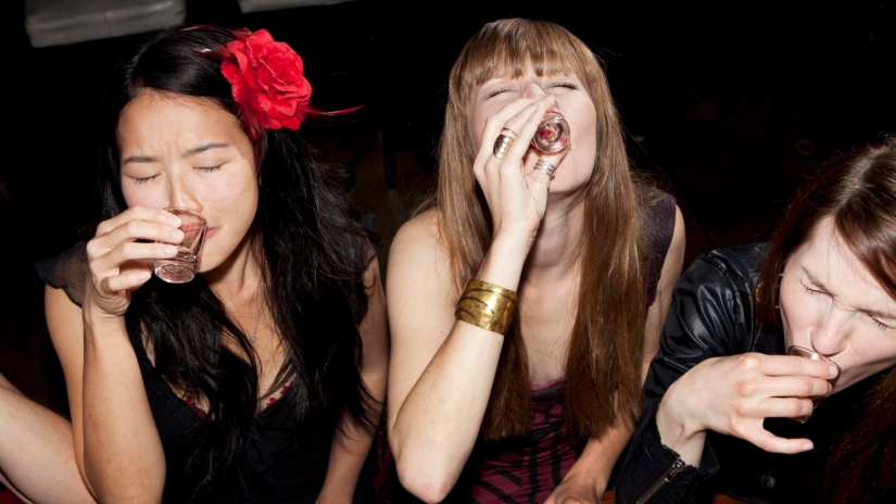 Sexo en una cabeza borracha: confesiones de mujeres que no se acuestan con hombres en estado sobrio