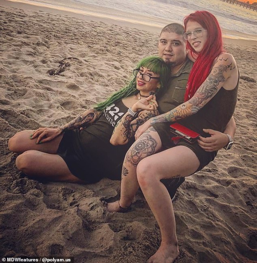 Shall we figure it out for three? The couple fell in love with a girl, and all three live as a friendly Swedish family Shall we figure it out for three? The couple fell in love with a girl, and all three live as a friendly Swedish family