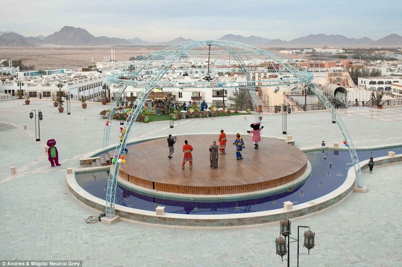 Sharm el-Sheikh: un pueblo fantasma? Sharm el-Sheikh: un pueblo fantasma?