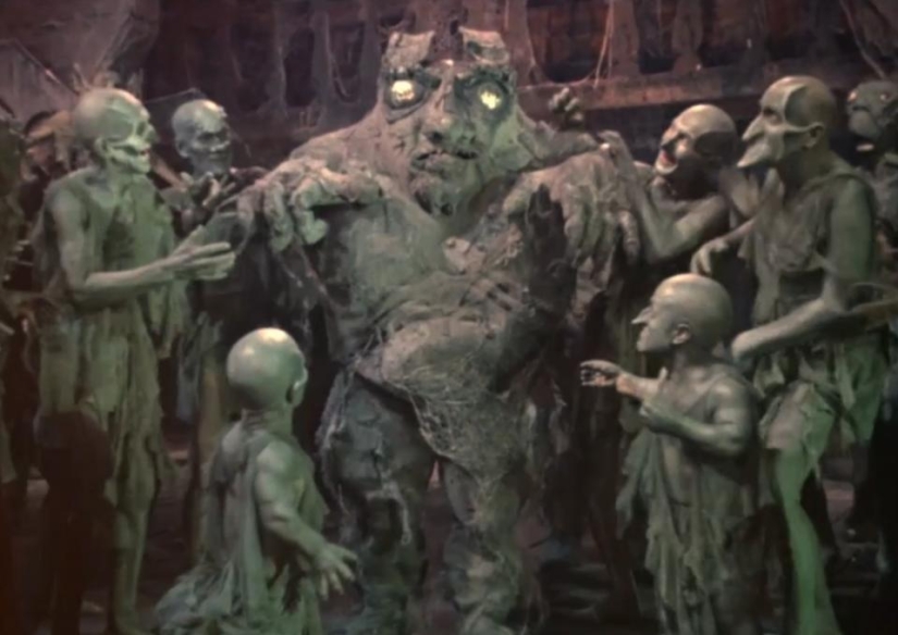 "Shooting standing in a coffin did not frighten her": how the only Soviet horror film "Viy" was filmed