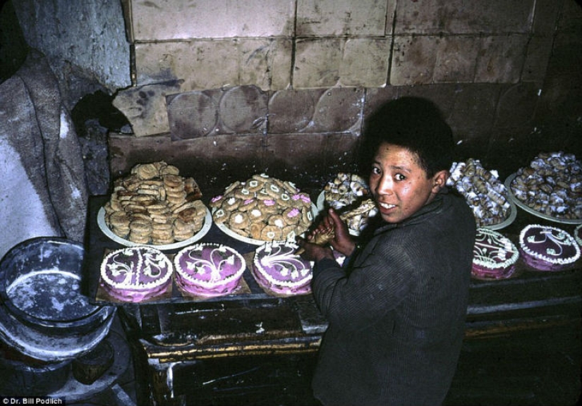 Short skirts, roadside picnics and smiling children — what was Afghanistan like before the Taliban