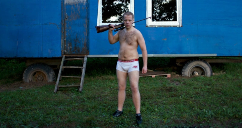 Shotgun, kebab and limousines: what happiness looks like in Lithuania