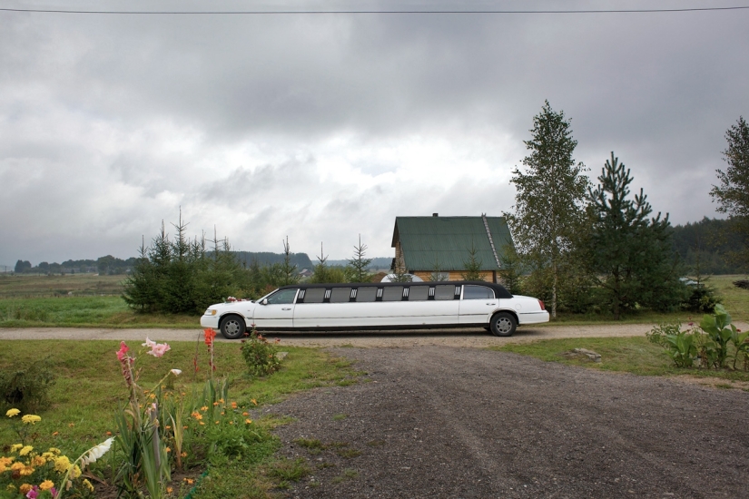 Shotgun, kebab and limousines: what happiness looks like in Lithuania