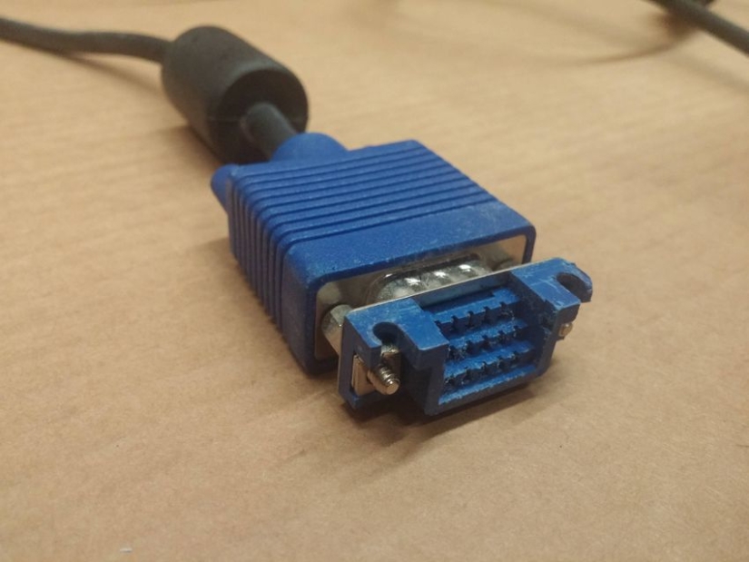 Shots that will make a normal IT specialist shudder with horror Shots that will make a normal IT specialist shudder with horror