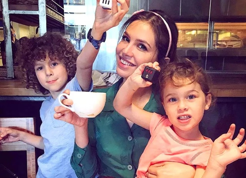 Siete del ataúd de un padre rico: cómo viven los hijos de Roman Abramovich Siete del ataúd de un padre rico: cómo viven los hijos de Roman Abramovich