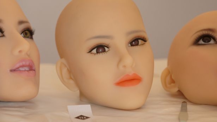 Silicone invasion: due to sex robots in Japan, the birth rate has fallen