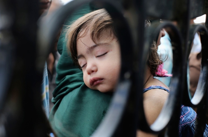 Sleeping people