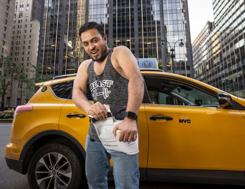 Smile, Chief! An unusual calendar with photos of New York taxi drivers is already on sale