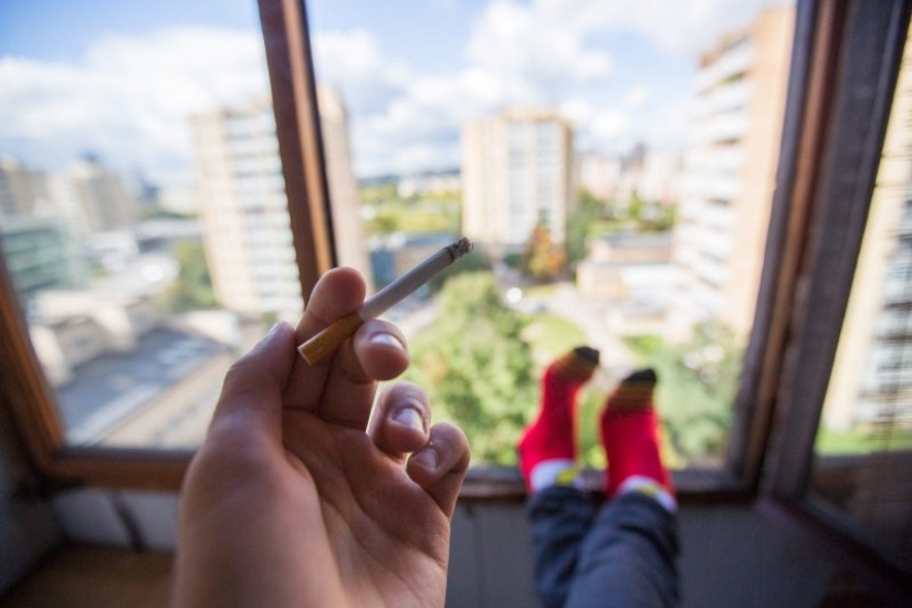 Smoking and cooking kebabs on balconies have been banned in Russia Smoking and cooking kebabs on balconies have been banned in Russia