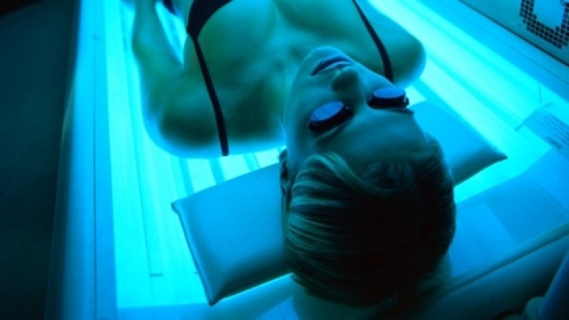 Solar ataúd: estas mujeres han adquirido un bonito bronceado y el cáncer de piel después de Solarium