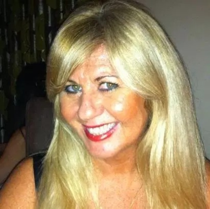 Solar ataúd: estas mujeres han adquirido un bonito bronceado y el cáncer de piel después de Solarium