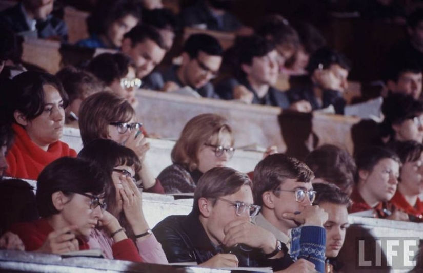 Soviet youth in 1967: photos of LIFE magazine Soviet youth in 1967: photos of LIFE magazine