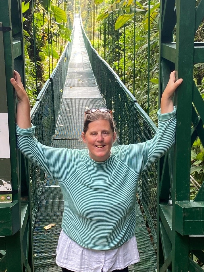 "Soy fea y ningún maquillaje ayuda": cómo la apariencia poco atractiva ha arruinado la vida de una mujer "Soy fea y ningún maquillaje ayuda": cómo la apariencia poco atractiva ha arruinado la vida de una mujer