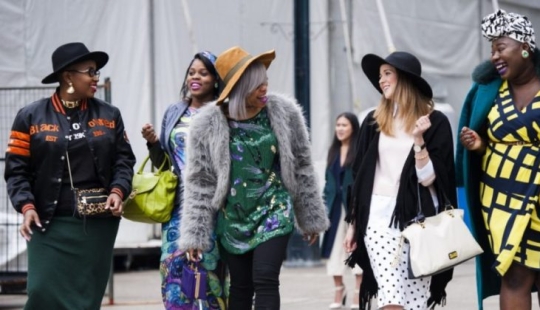 Standards of bad taste: Instagram fashion bloggers showing how not to dress