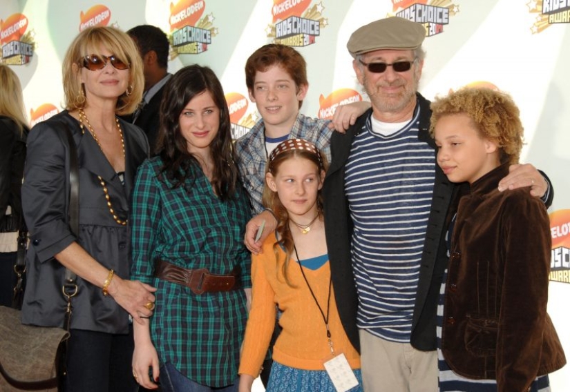 Star dads: fathers of many children in Hollywood Star dads: fathers of many children in Hollywood