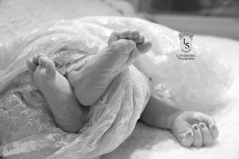 Stillborn daughter photo shoot