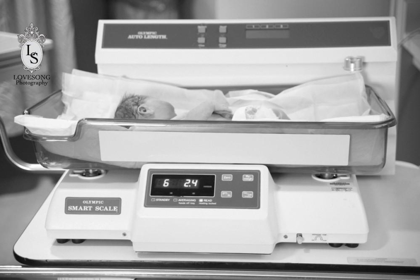 Stillborn daughter photo shoot