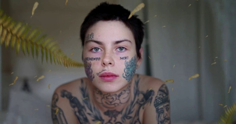 Streamer de thrash ruso organizó una sesión de fotos desnuda en el templo y se esperaba que"golpeara"