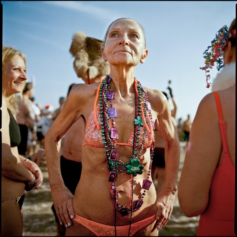 Street portraits of Americans by Mike Peters