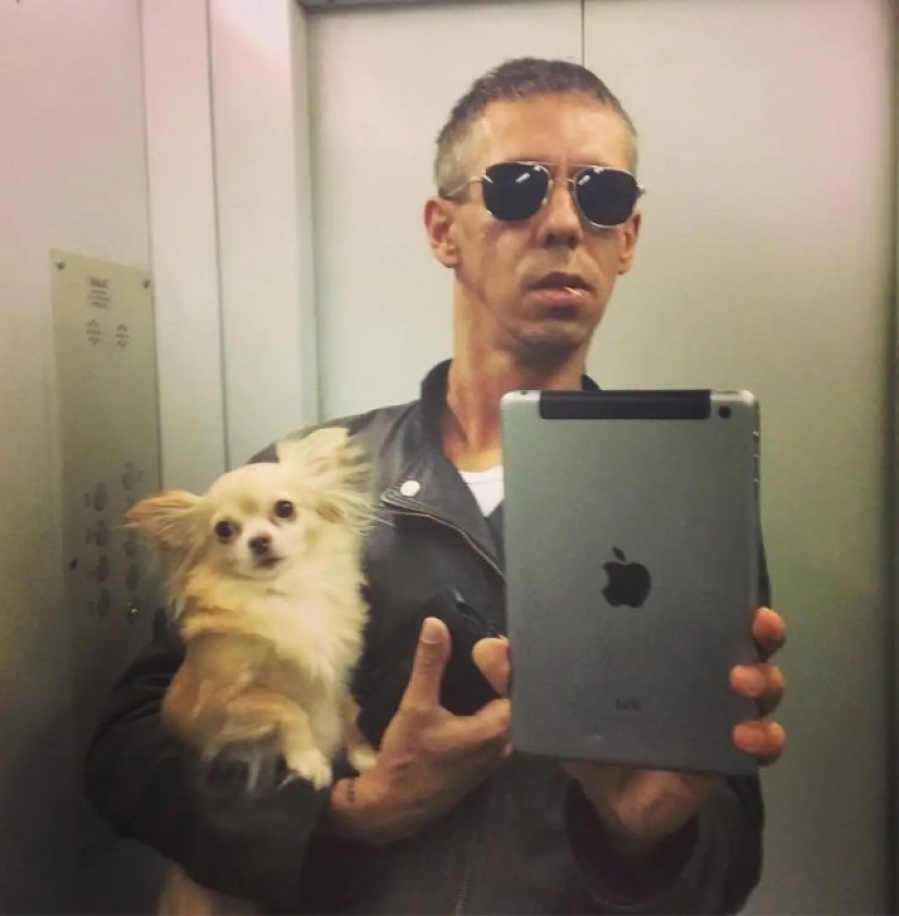 Study: women like men with small dogs in their arms Study: women like men with small dogs in their arms