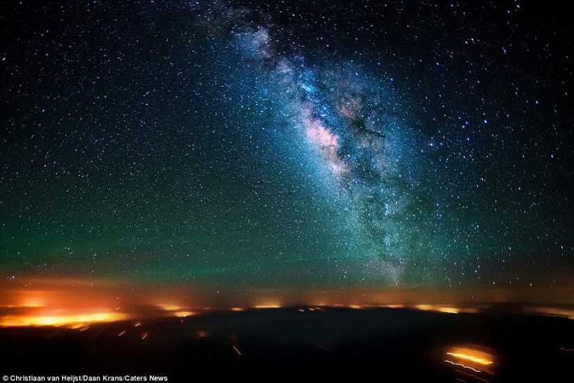 Stunning photos taken from the cockpit of an airliner