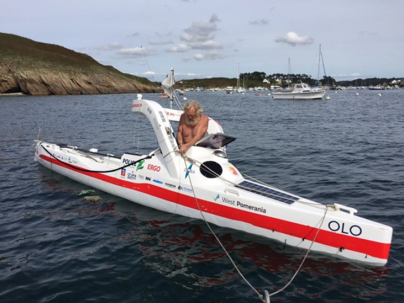Sushi paddles: pensionista polaco cruzó el Atlántico en kayak, después de haber navegado durante más de 100 días