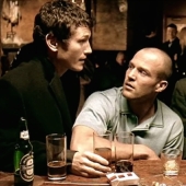 "Tarjetas, dinero, dos armas."Cómo han cambiado los actores de la película en 20 años