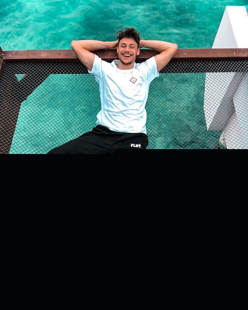 Te gustaría dormir sobre el océano bajo las estrellas? ¡Entonces vete a las Maldivas!