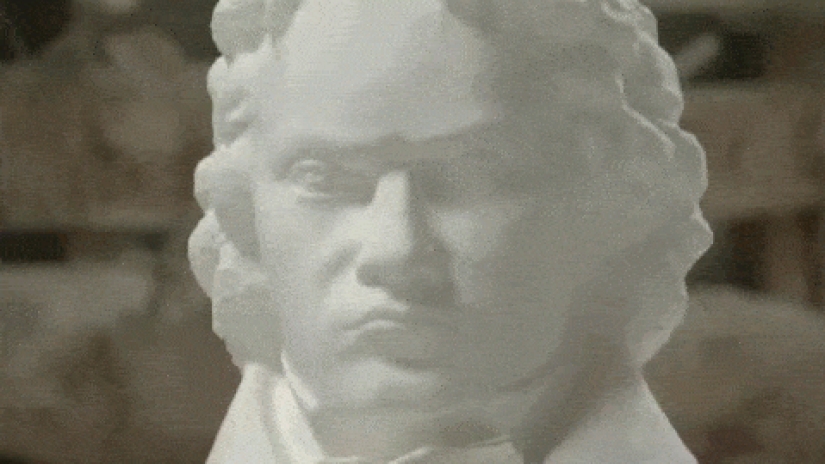 Tearing off a paper head in Lee Hongbo's Incredible sculptures Tearing off a paper head in Lee Hongbo's Incredible sculptures