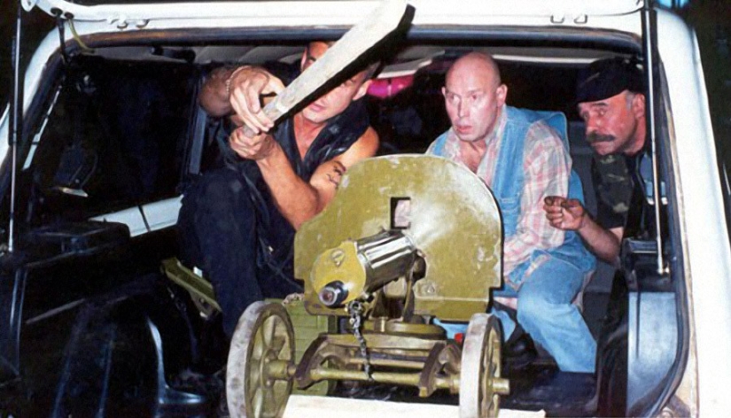 "Terrible sweater! It is necessary to act in it": how the films "Brother" and "Brother 2" were created