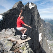 That's why men live less than women: 25 photos