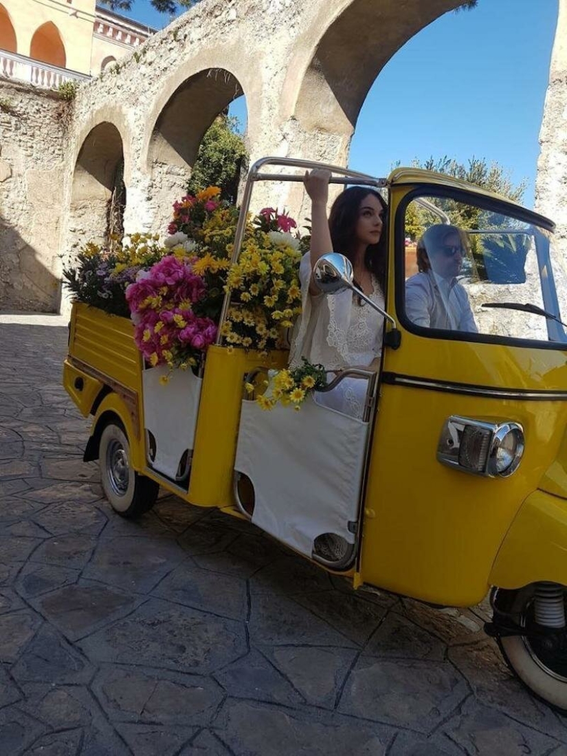 The 14-year-old daughter of Monica Bellucci and Vincent Cassel almost caught up with her mother in beauty