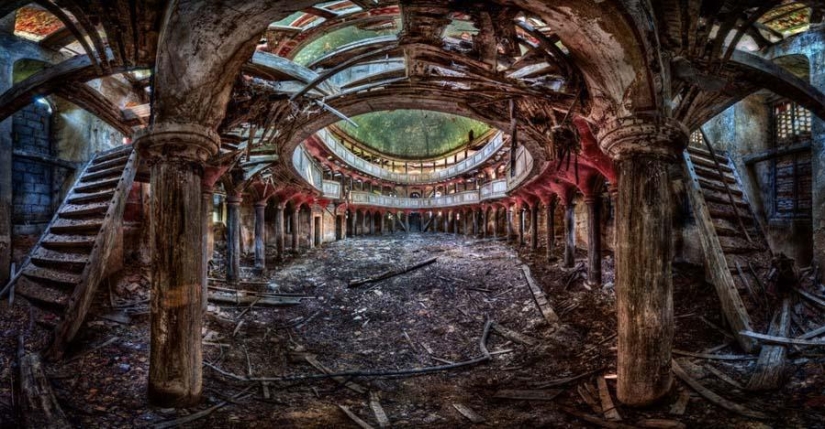 The abandoned world in the lens of Matthias Hacker The abandoned world in the lens of Matthias Hacker
