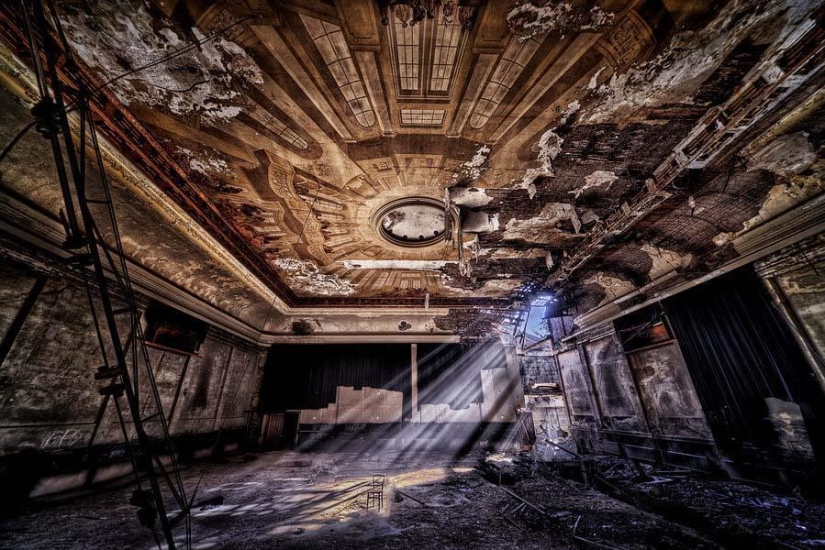 The abandoned world in the lens of Matthias Hacker The abandoned world in the lens of Matthias Hacker