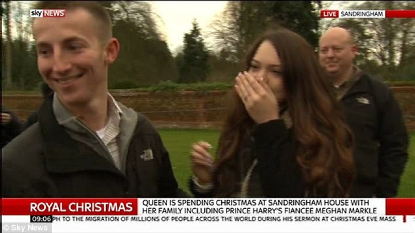 The American took advantage of the live broadcast of the royal family to propose to the girl