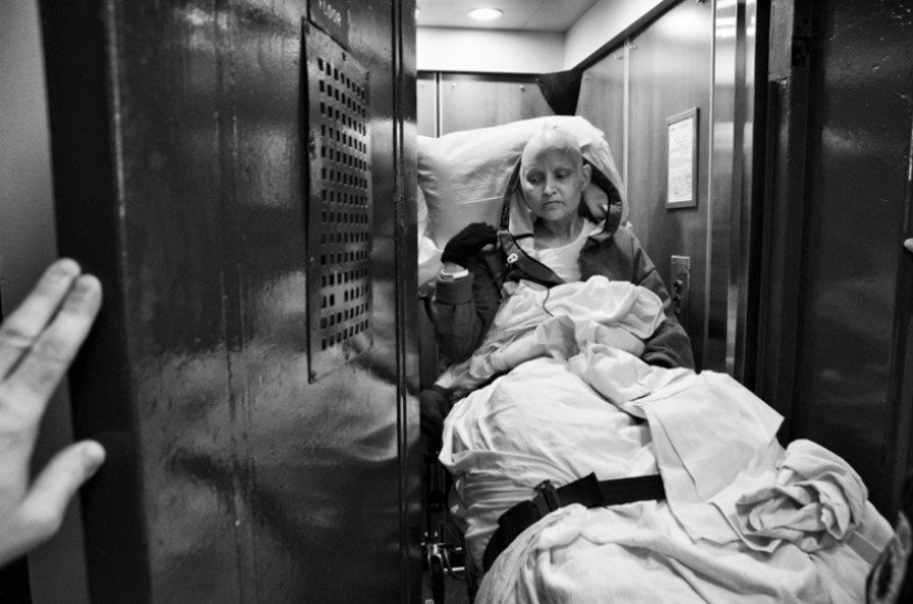 "The battle we didn't choose": an American captured how his wife was dying of cancer "The battle we didn't choose": an American captured how his wife was dying of cancer