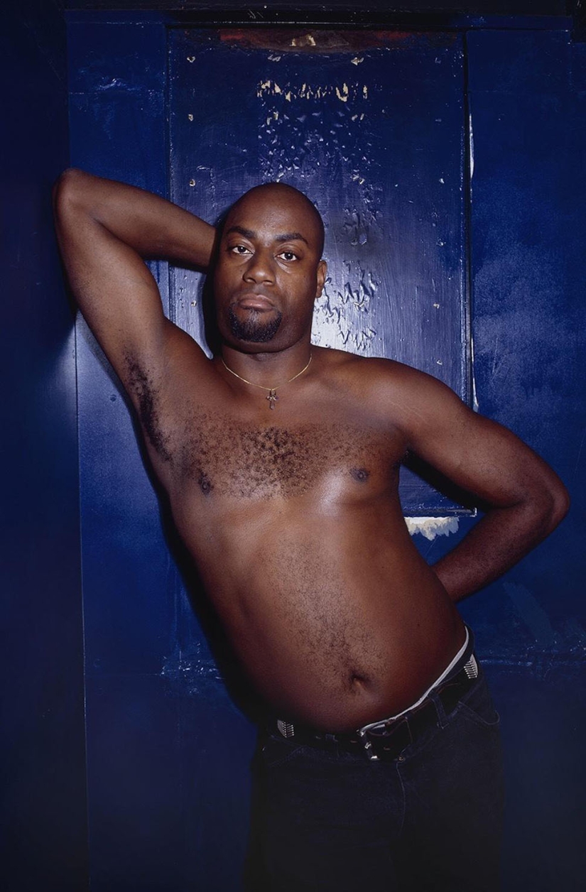 The carefree nightlife of the British in the 80s and 90s in the lens of club photographer Adam Friedman The carefree nightlife of the British in the 80s and 90s in the lens of club photographer Adam Friedman