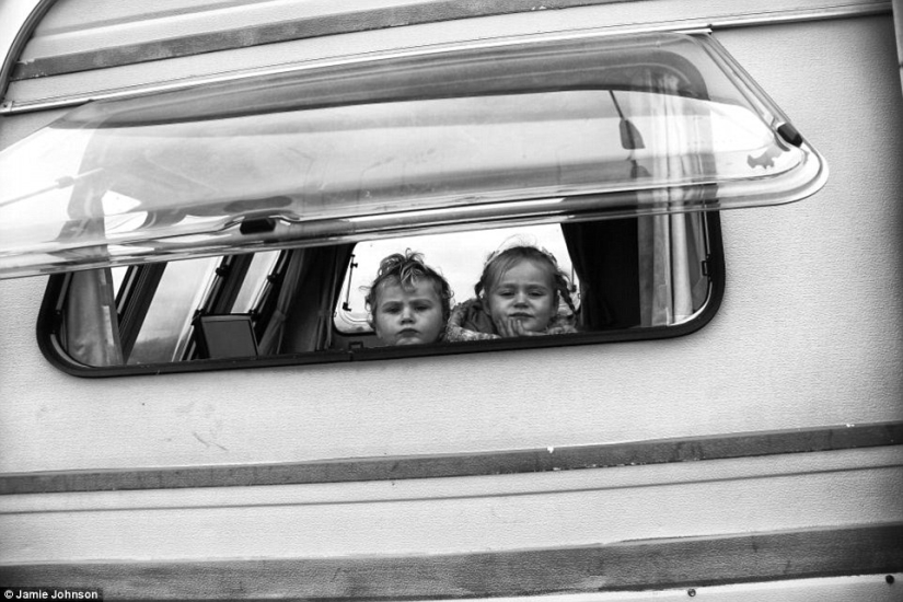The children of Irish Gypsies who grew up too early