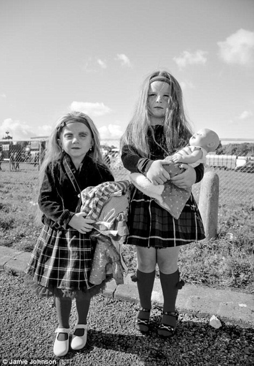 The children of Irish Gypsies who grew up too early
