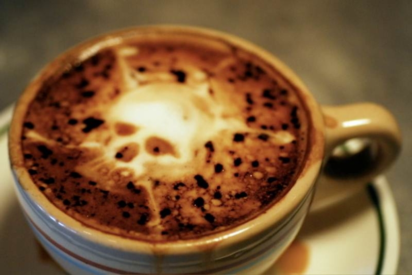 The Chinese woman "aged" by 30 years due to the fact that she loved coffee very much