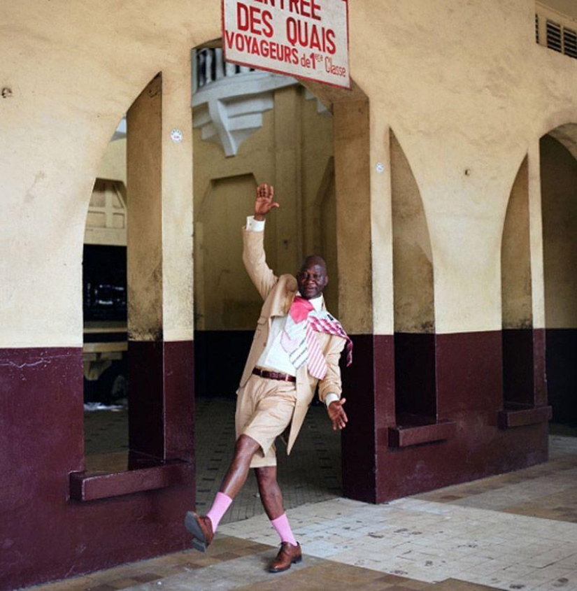 The community of elegant people: a photo essay about stylists from the Congo