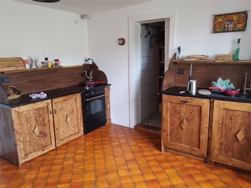 The delights and challenges of life in a medieval castle 1482 The delights and challenges of life in a medieval castle 1482