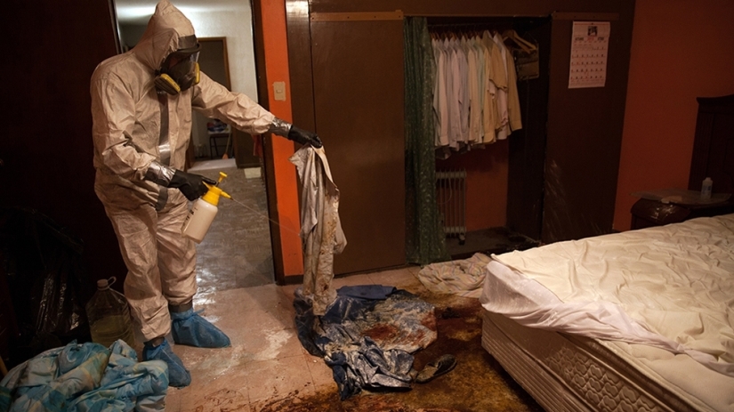 The everyday life of a janitor after the murders