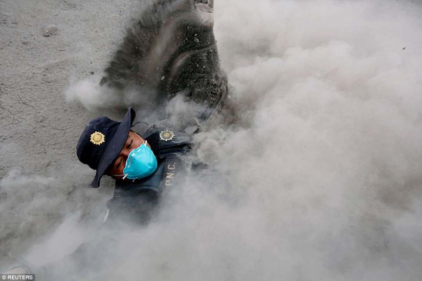 The Fuego volcano in Guatemala killed 69 people in a day. The death toll is growing The Fuego volcano in Guatemala killed 69 people in a day. The death toll is growing